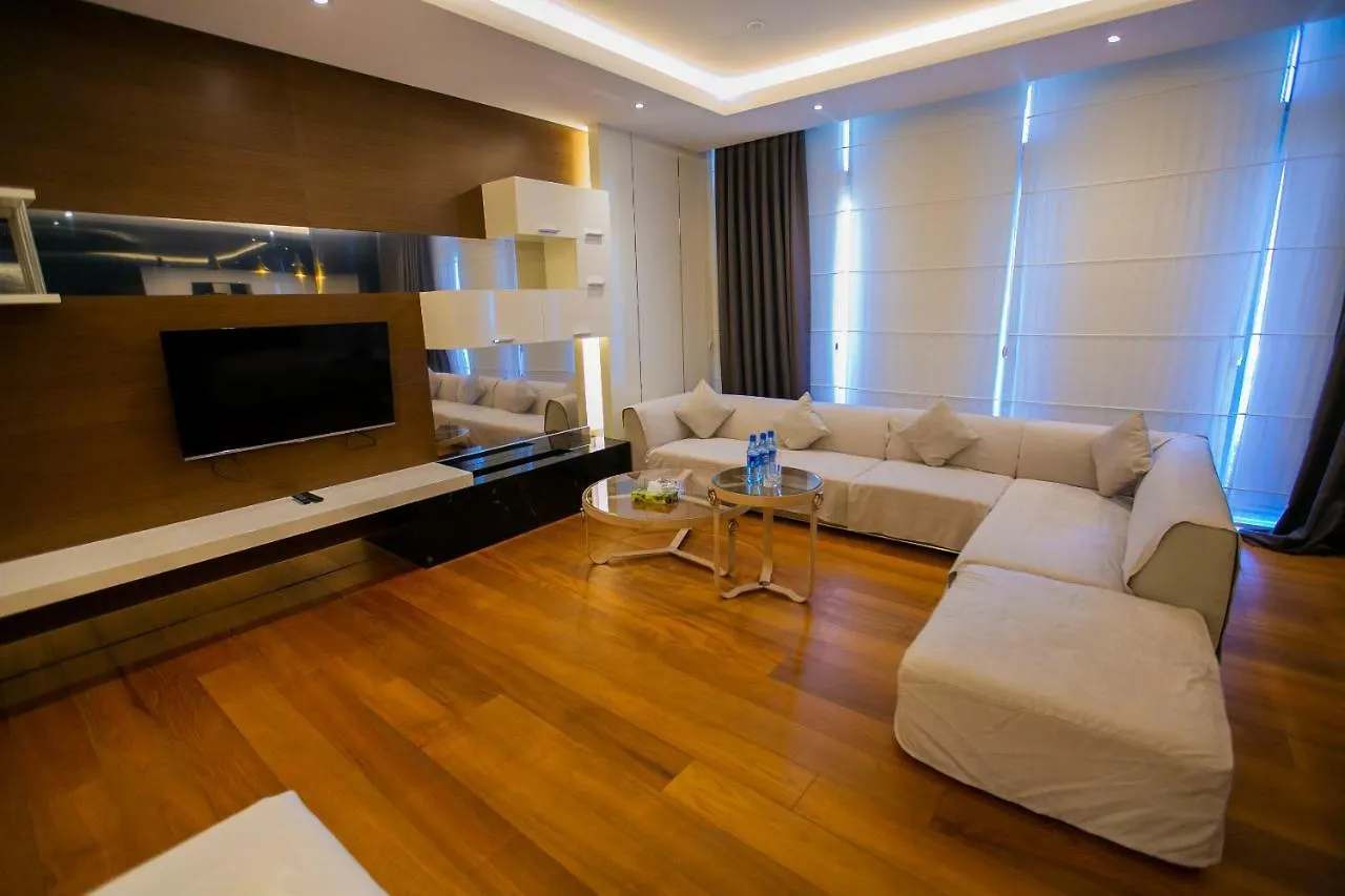 Dalga Beach Villa Bakü 0*,