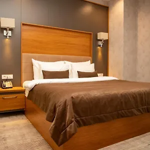 4* 酒店 Midtown